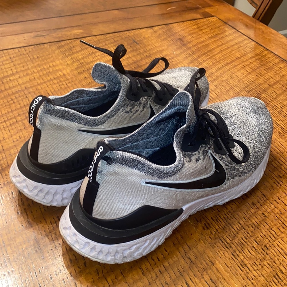 Nike Epic React Flyknit 2 Oreo